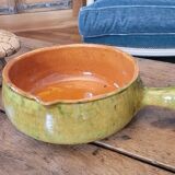 Enamelled clay pan