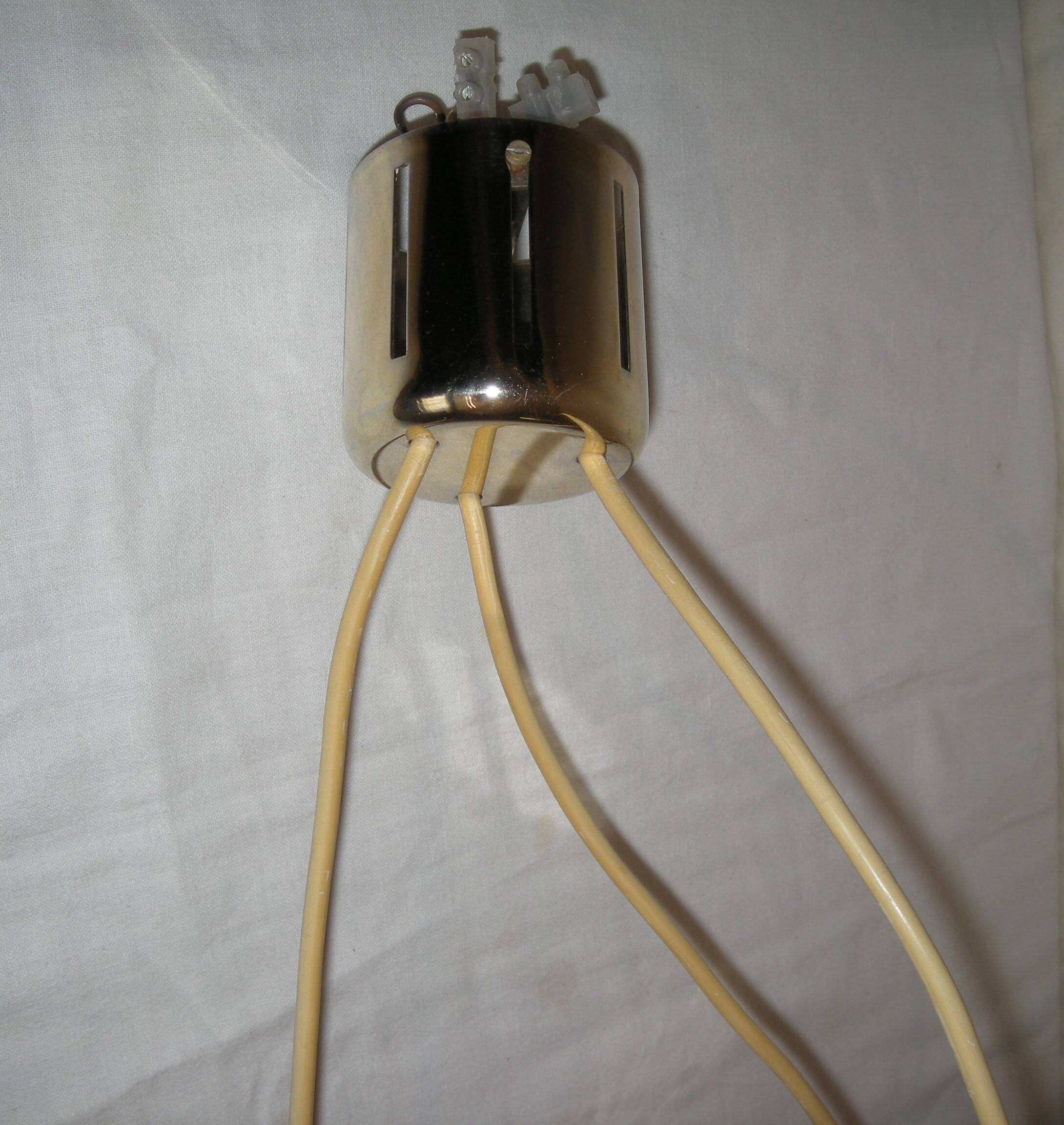 Suspension style scandinave des années 60