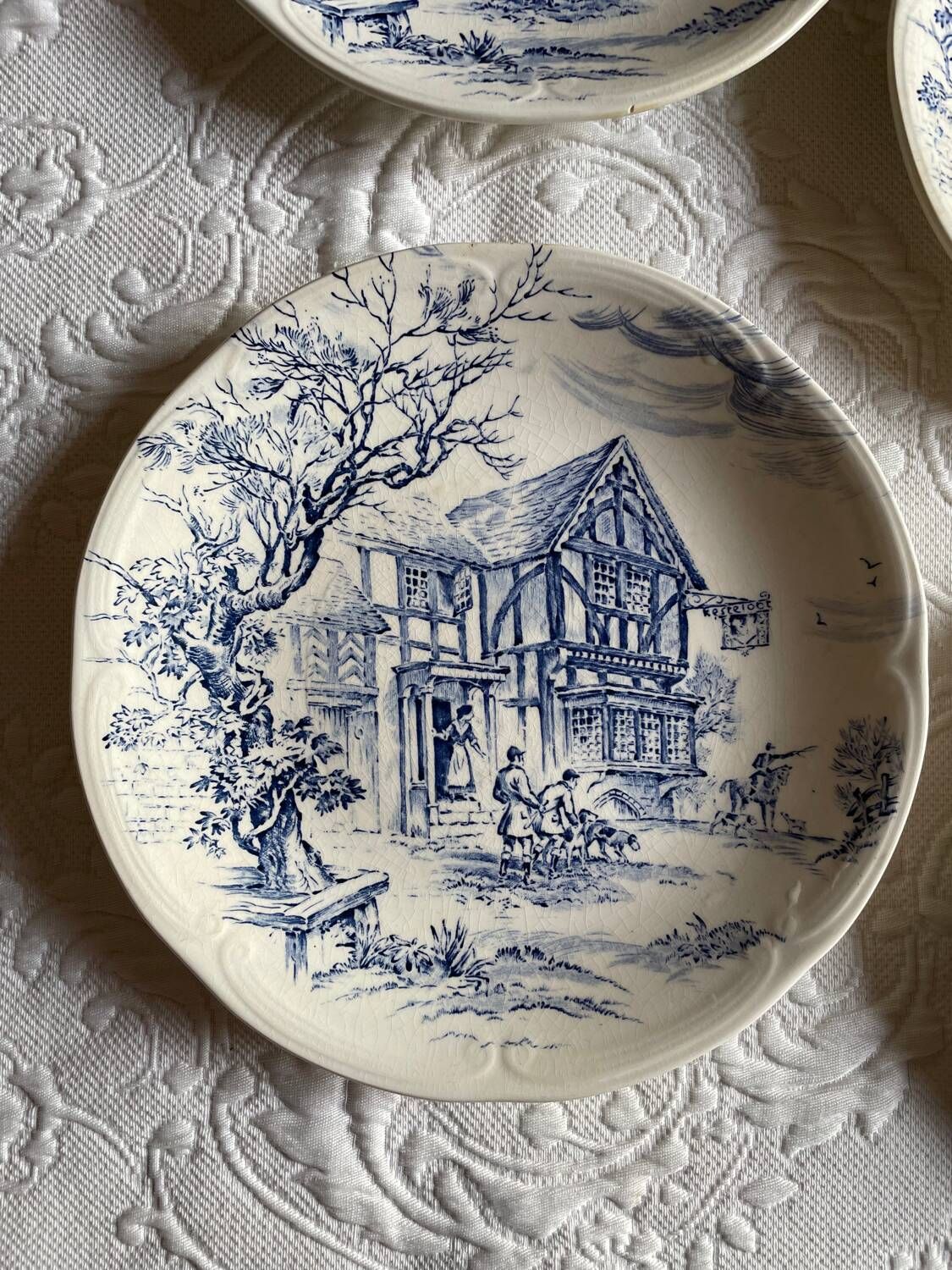 7 flat plates in earthenware by gien ludlow blue hunting decor year 70