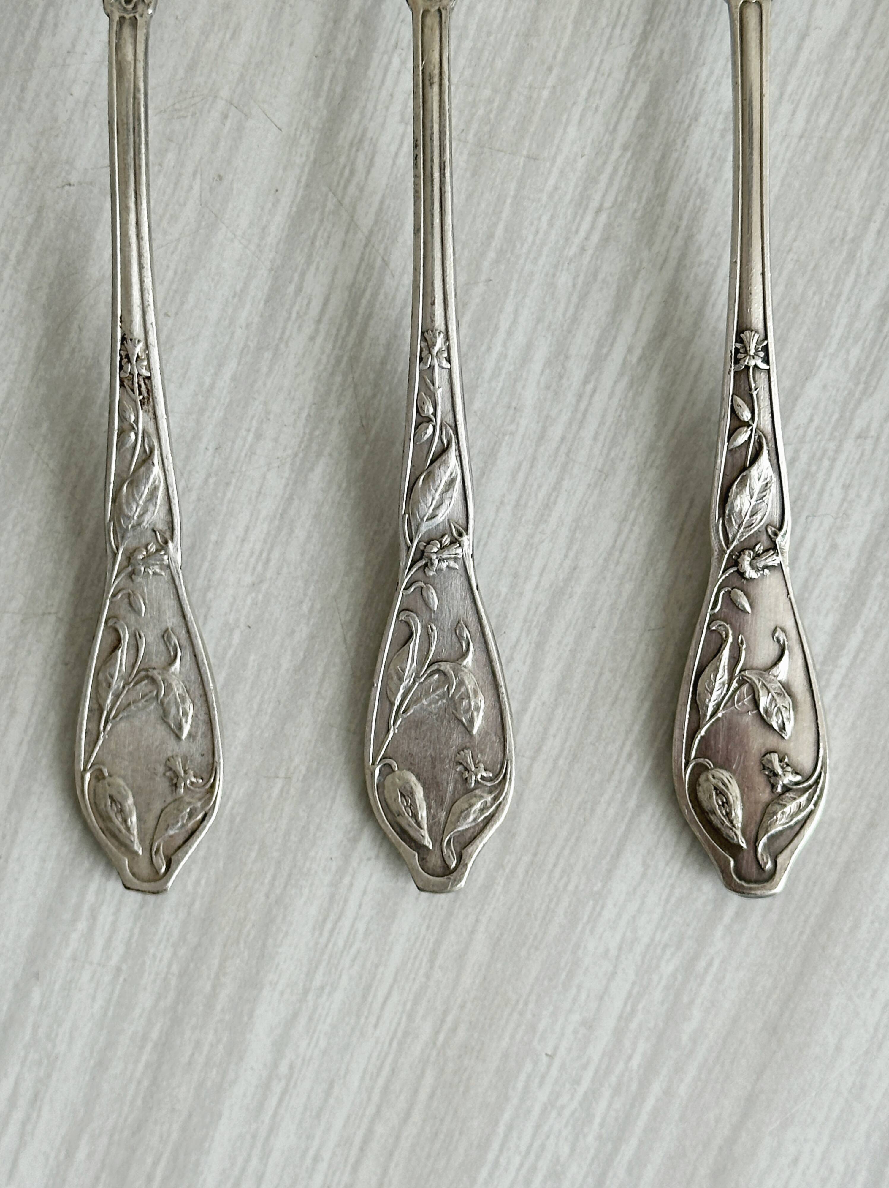 Set of 6 small metal spoons