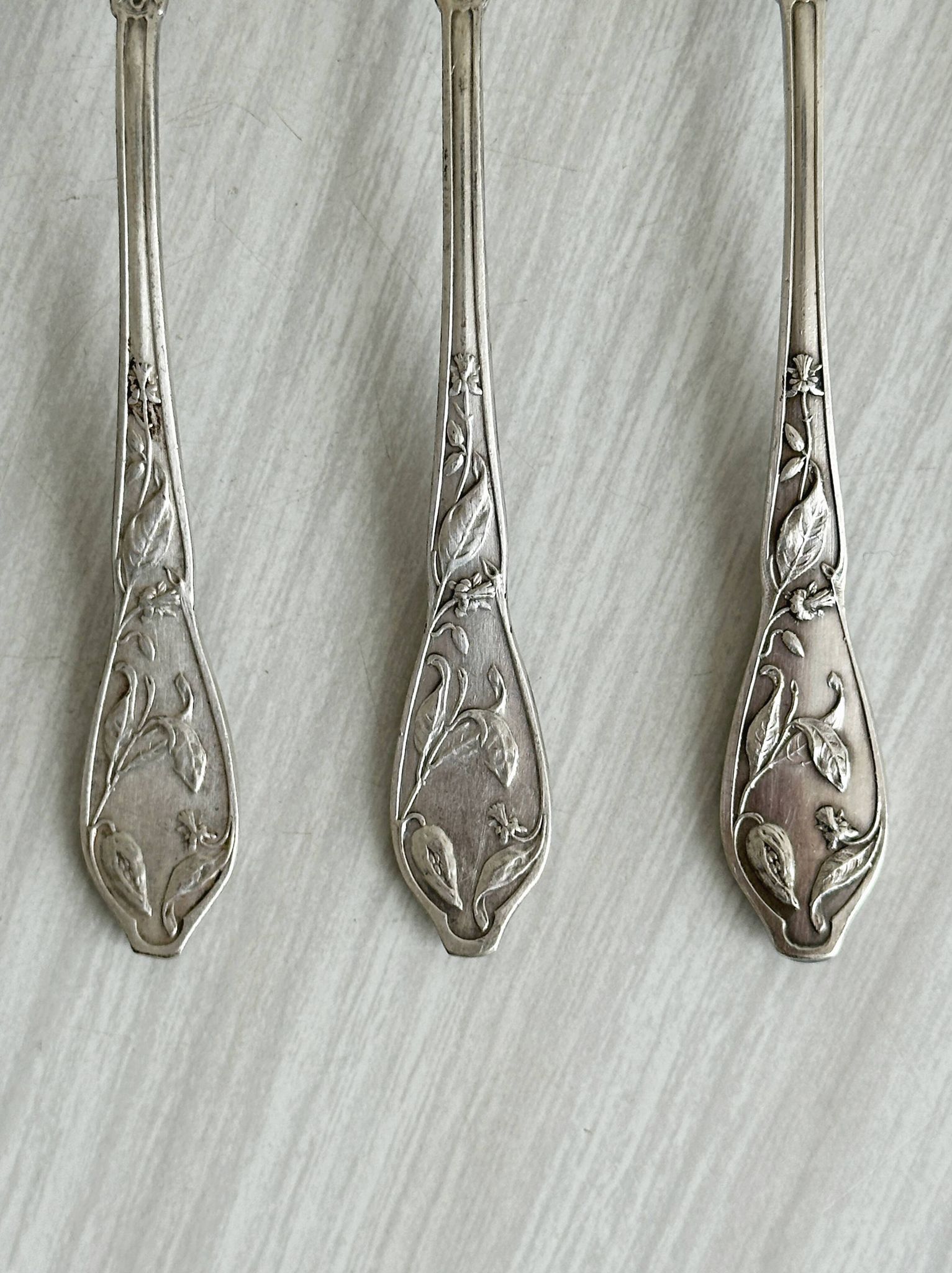 Lot de 6 petites cuillères en métal