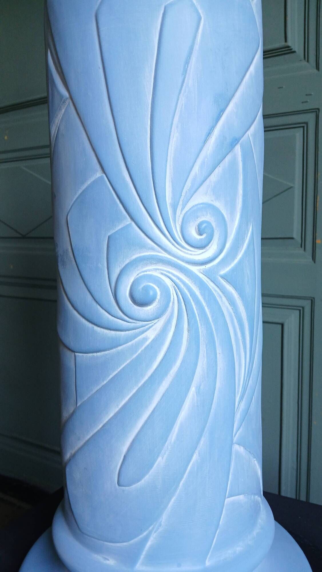Blue ceramic column between Art Deco and Cubism, around 1980.
