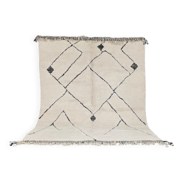 Grand tapis Beni Ouarain, 285 x 220 cm || 9,35 x 7,22 pieds, G-293
