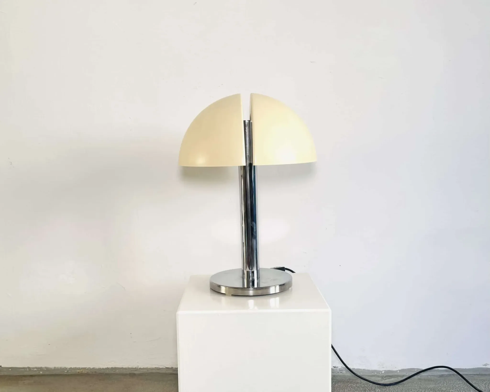D-2144 Octavo Table Lamp By Raak Amsterdam, The Netherlands, 1970S