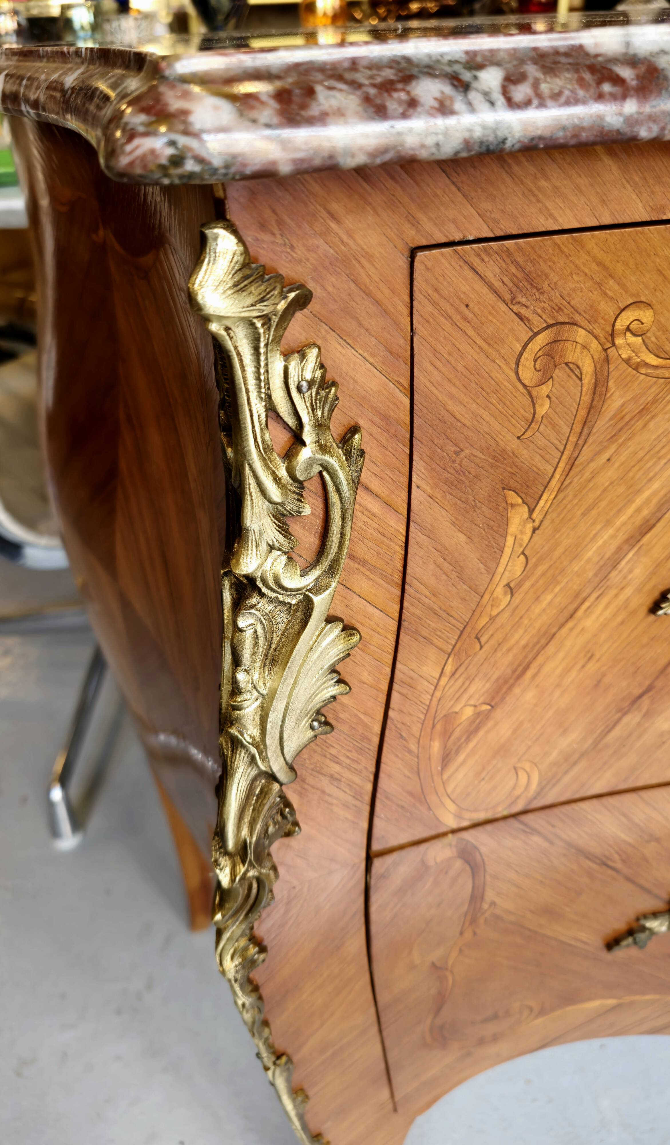 Commode Louis XV marqueterie et marbre
