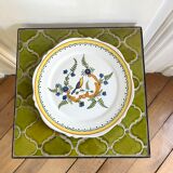 Decorative ceramic plate
