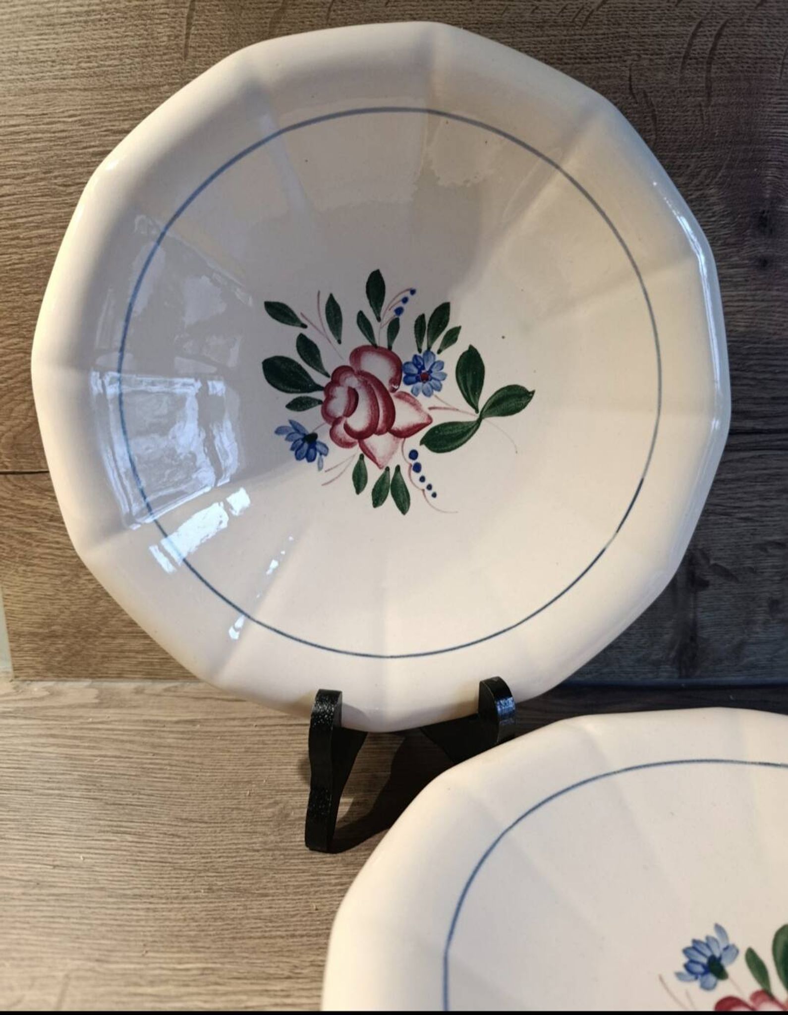 Round hollow plate, old pink model Graziella, Digoin Sarreguemines 1930.