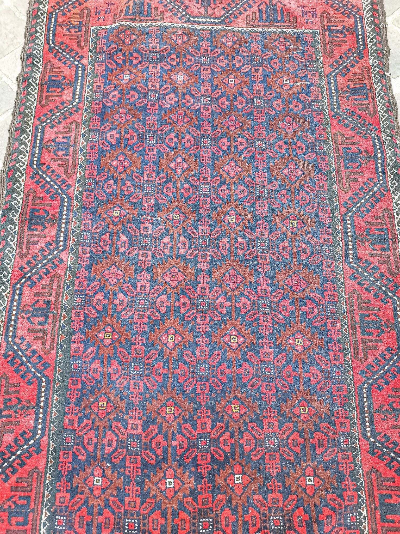 Vintage handmade Persian handmade carpet Belouch 175 x 100