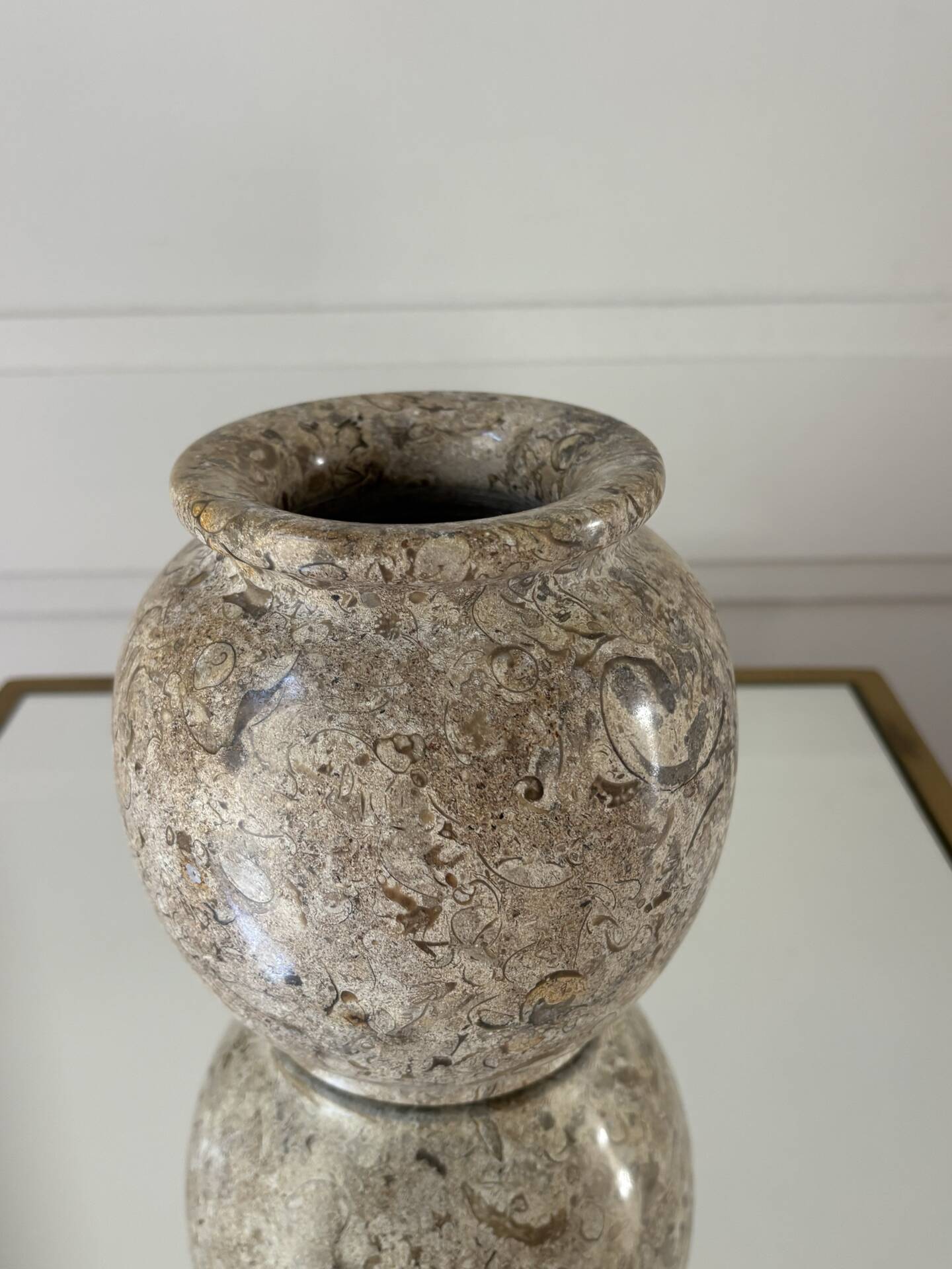 Fossil stone round vase