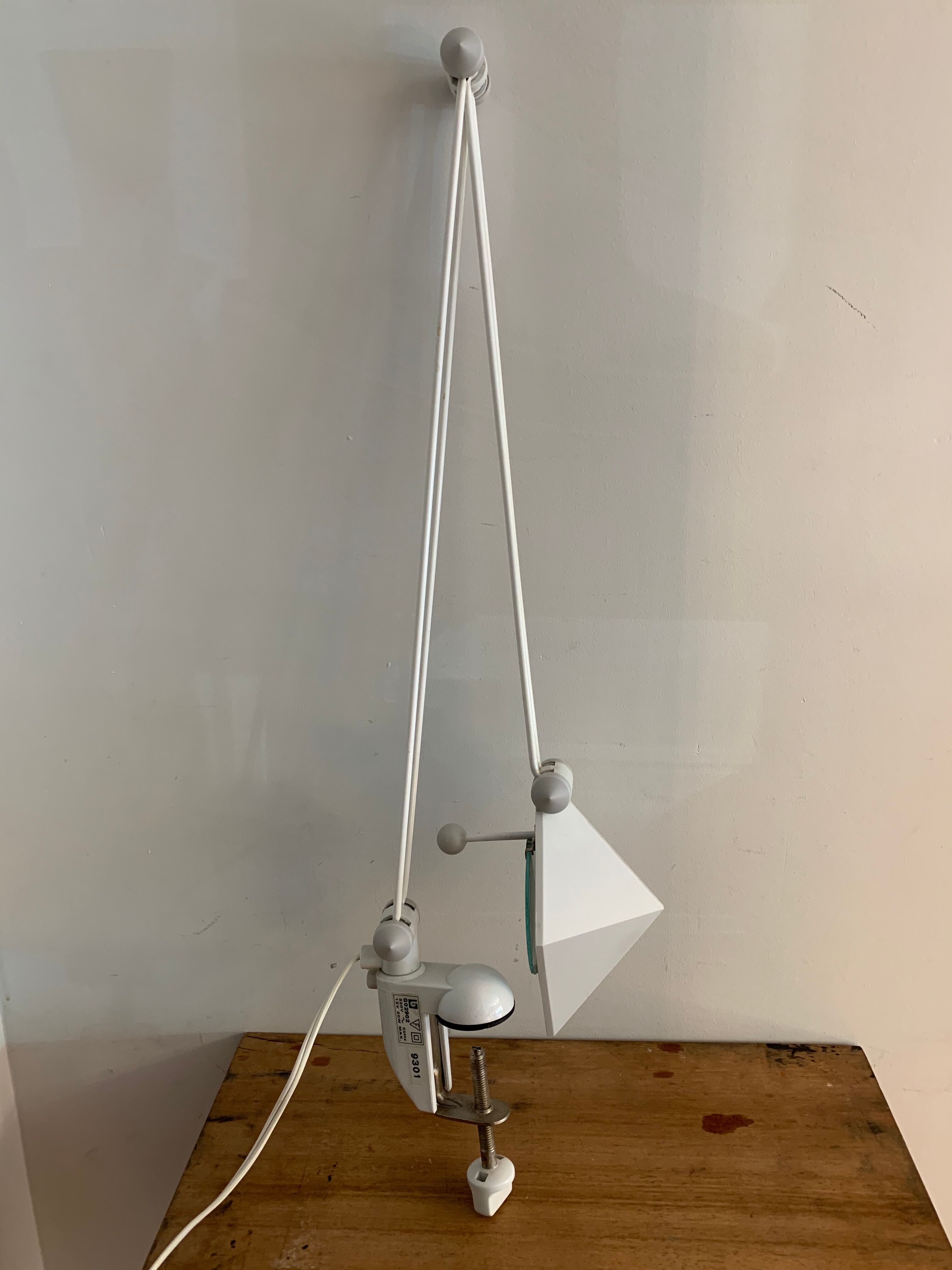 White pyramid desk lamp embnched white pyramid Lungean and Pellmann 1980