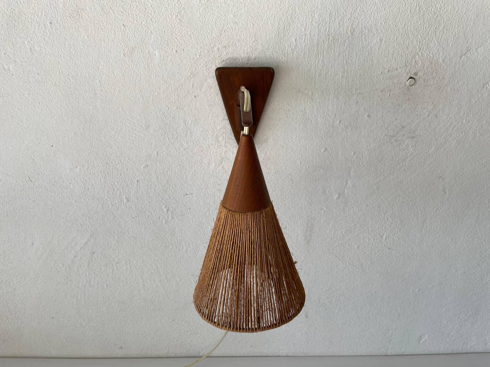 Teak wall lamp with natural ropes by Ib Fabiansen for Fog & Mørup, 1960s, Denmark.