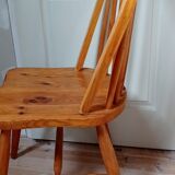Pine chair