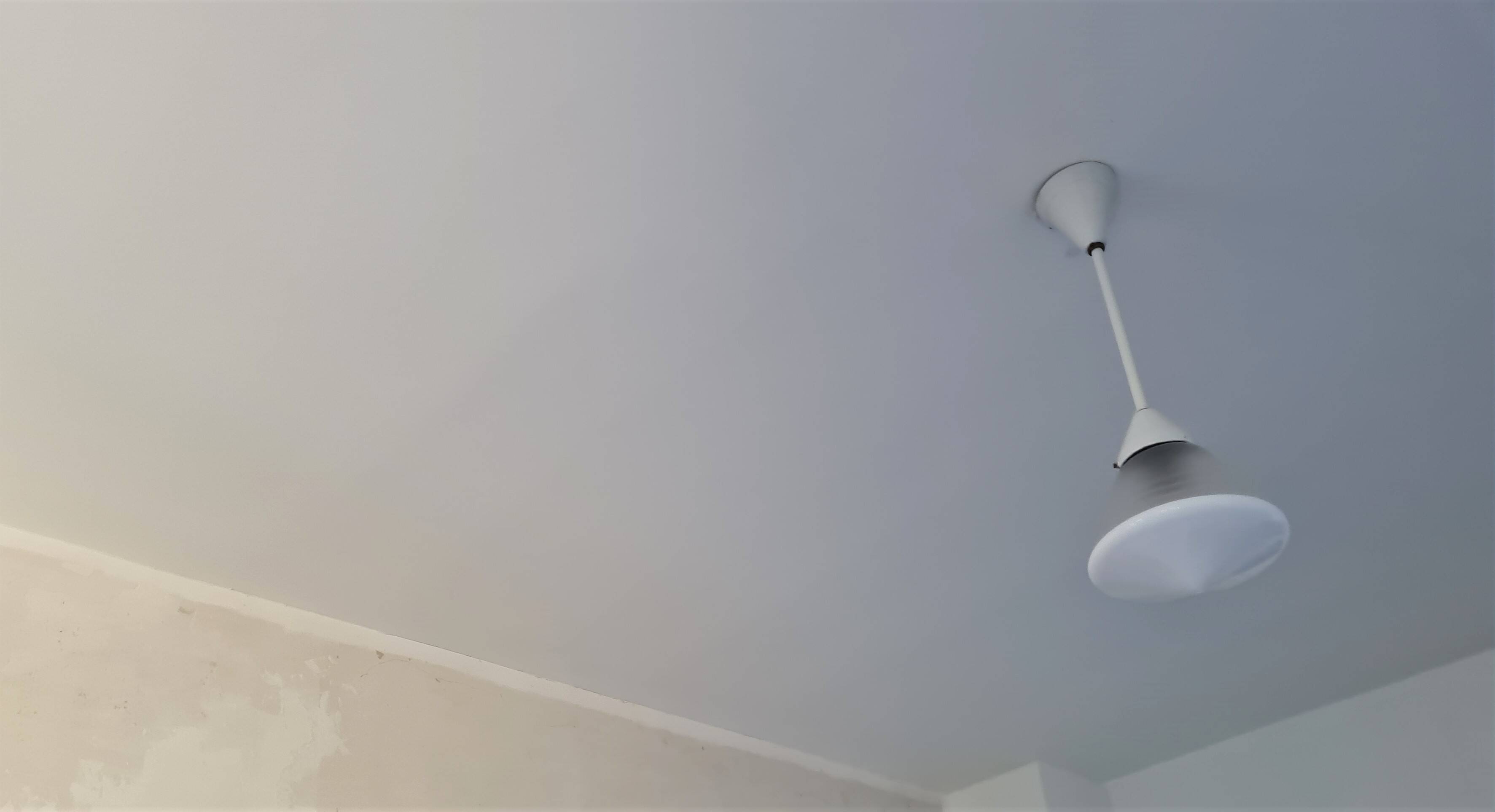 Plafonnier conique en verre opale Phillips NL - 1920 style Bauhaus