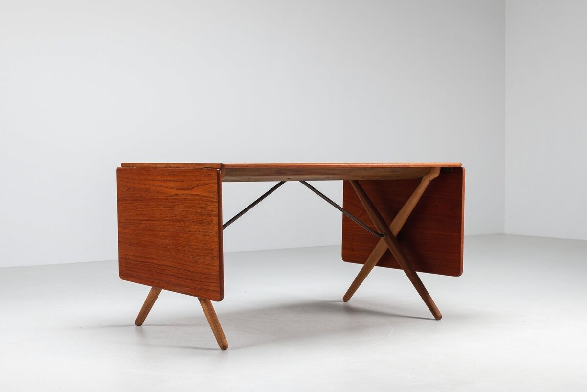 Hans Wegner model AT-309 dining table in teak Andreas Tuck Denmark 1952