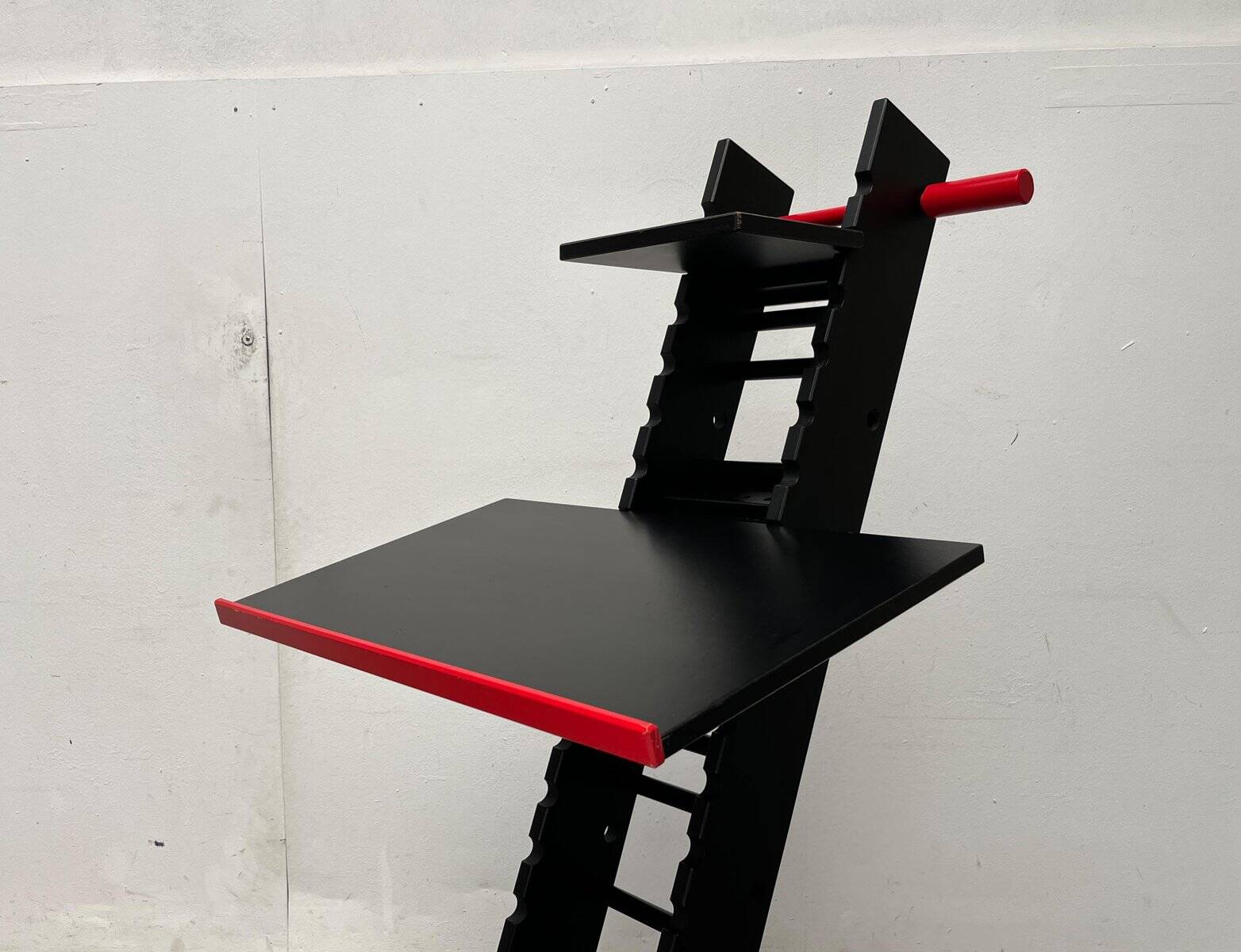 Postmodern standing desk by Holznest Design