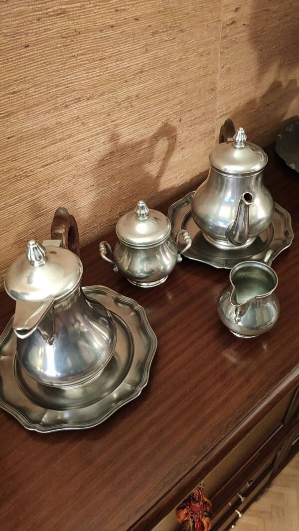 Service de 5 pièces poinçonné ''Étain d'art