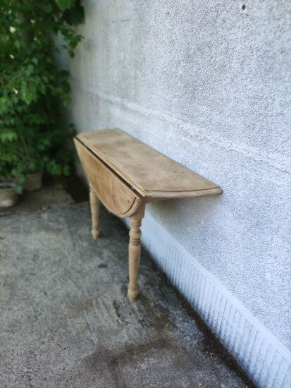 Half-moon table, console