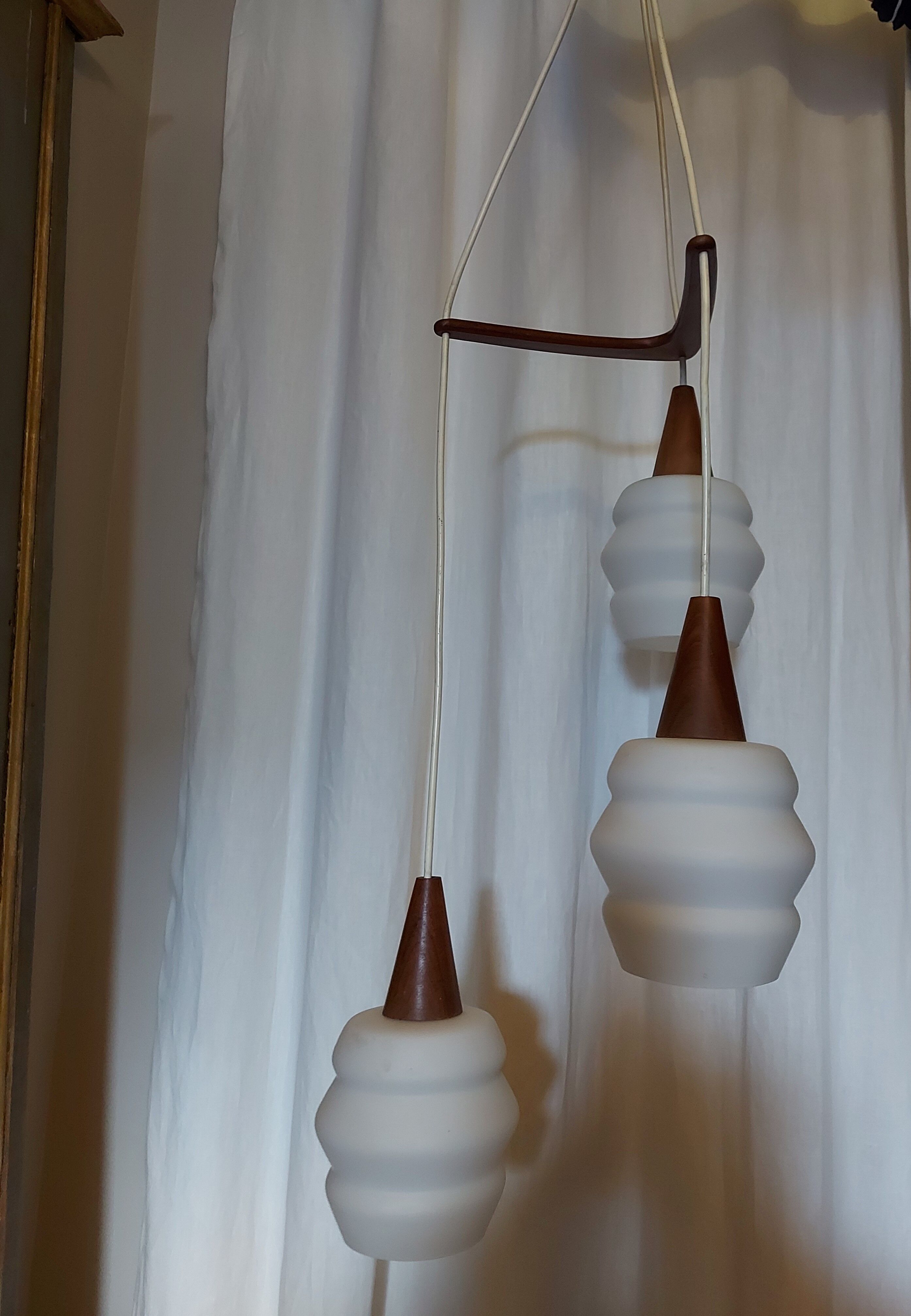 Large suspension boomerang teak , Philips design Louis Kalff ( 114 cm )