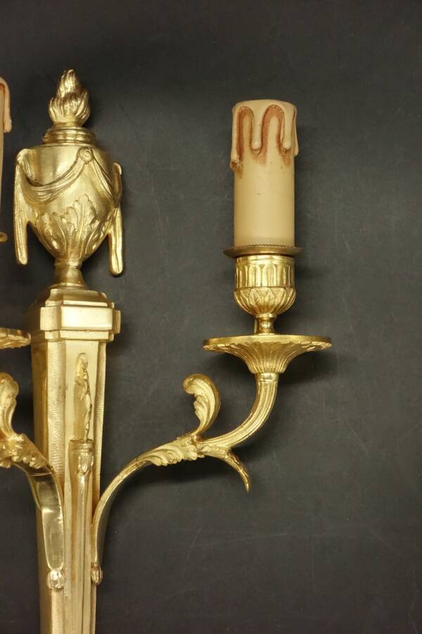 Pair of large Louis XVI style wall lights from the 19th century - gilded bronze