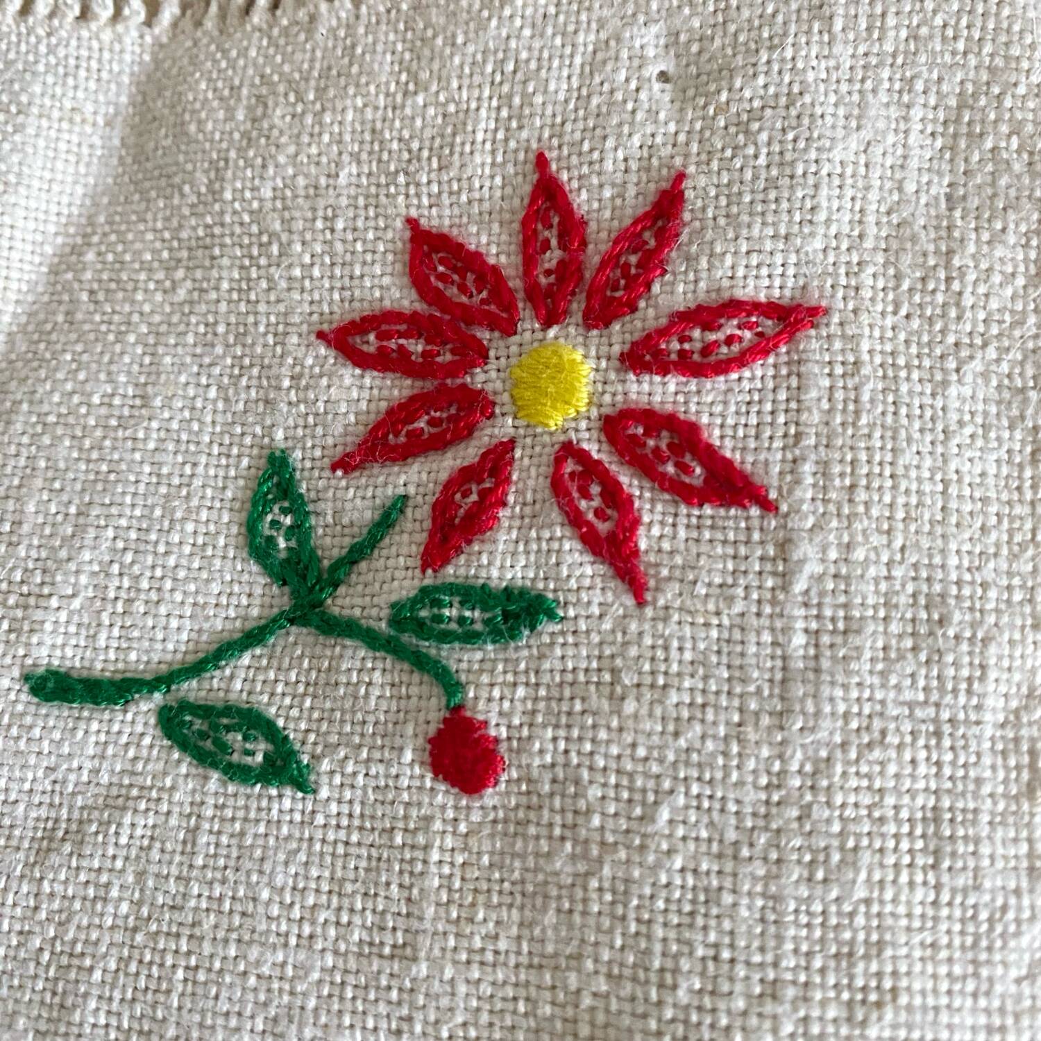 Embroidered linen square napkins