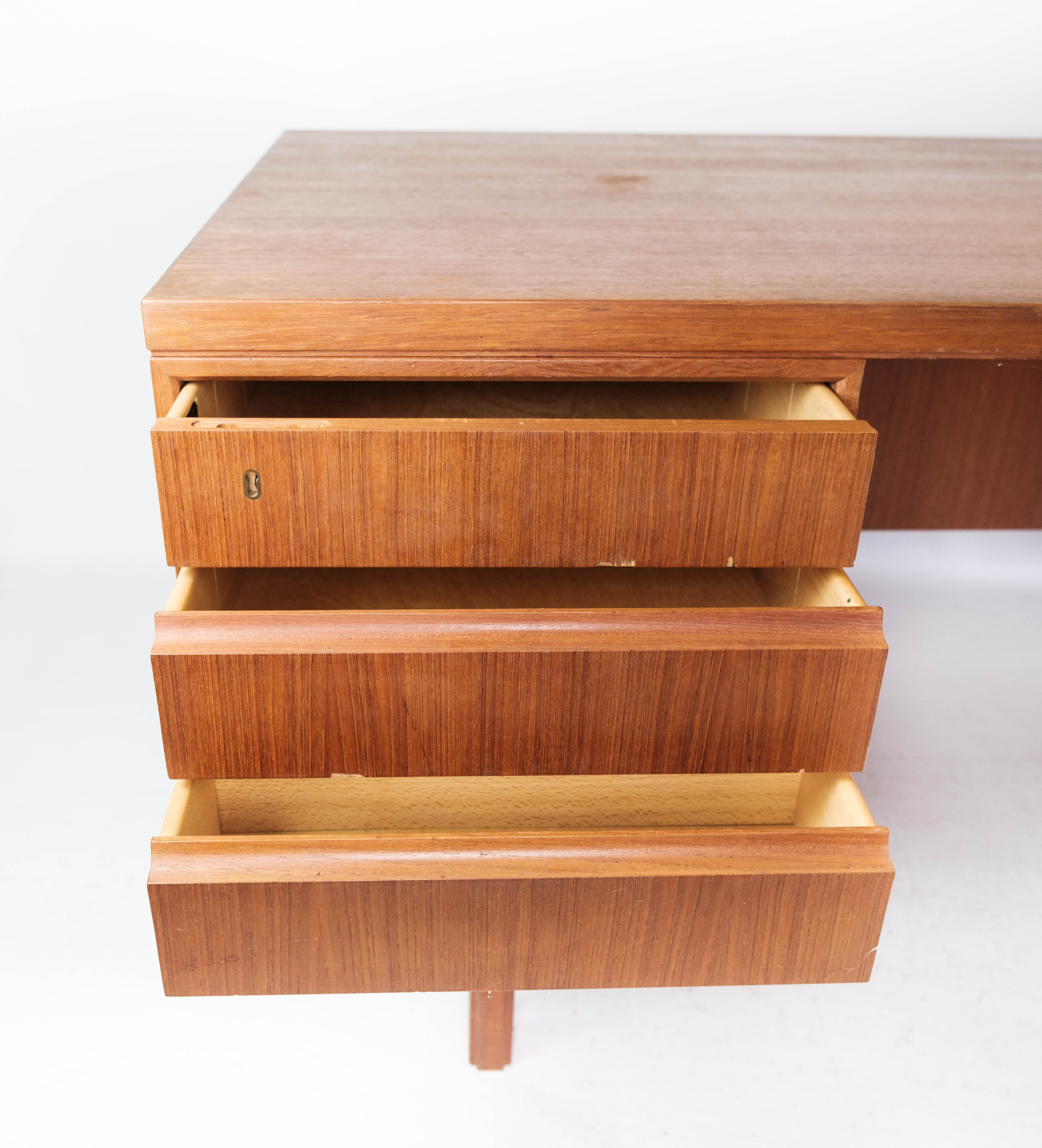 Desk in teak designed by Omann Junior from the 1960s