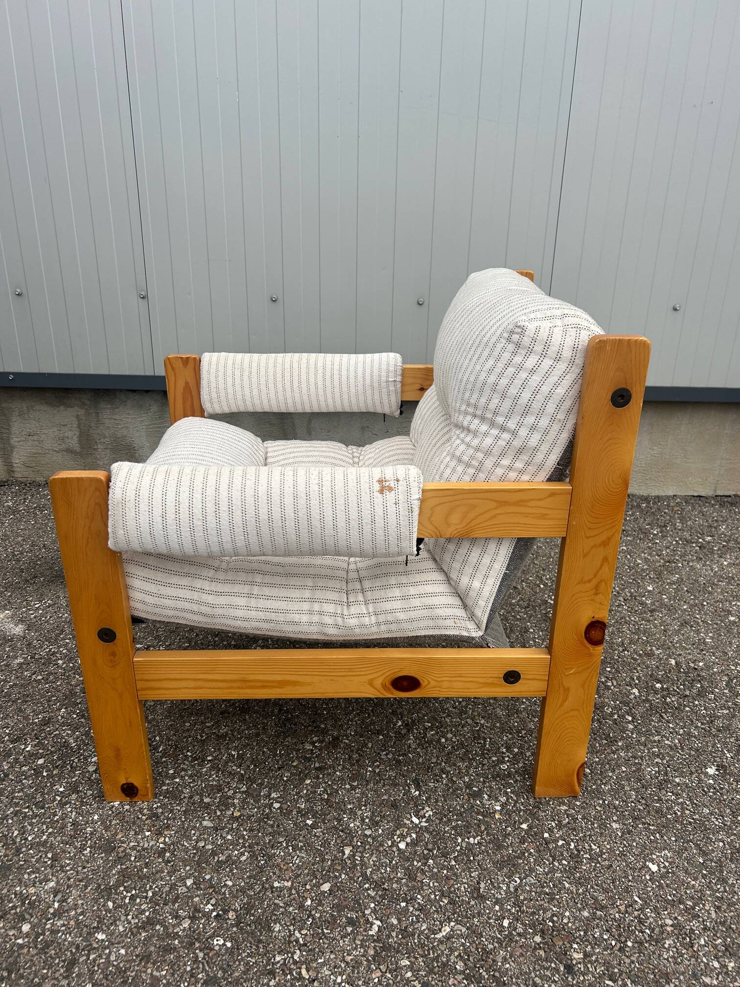Fauteuil brutaliste design Gillis Lundgren 1976