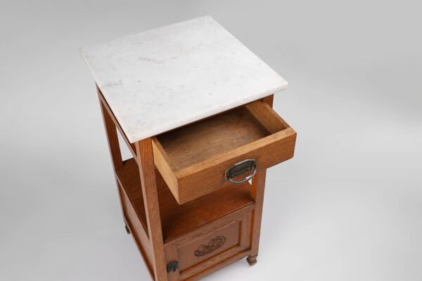 Table de chevet Art Déco française avec plateau en marbre de Carrare, vers 1920