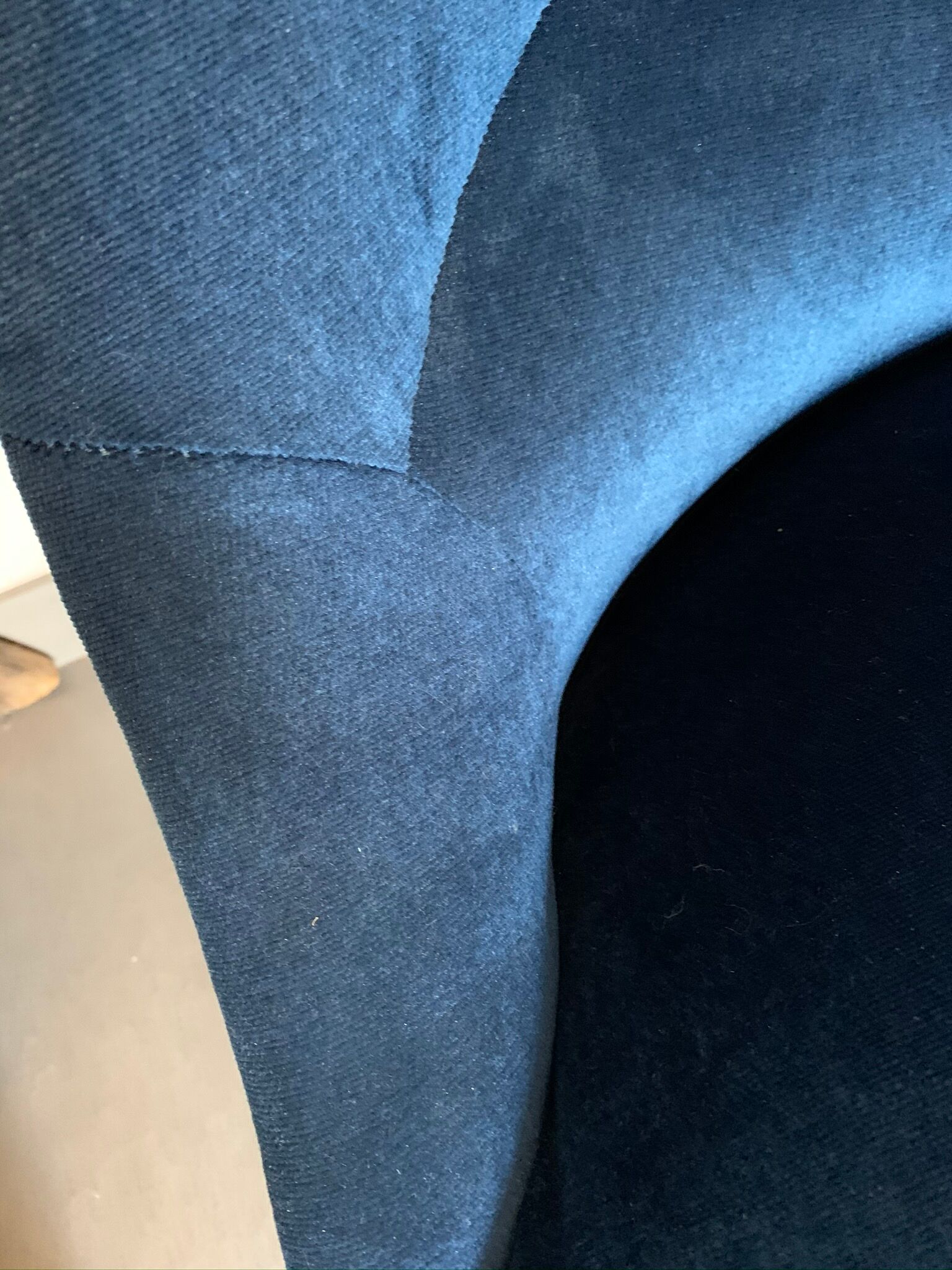 Blue velvet toad armchair