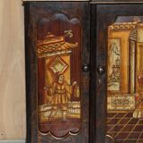 Regency 1810 library buffet in simulated hardwood with Chinese decoration.