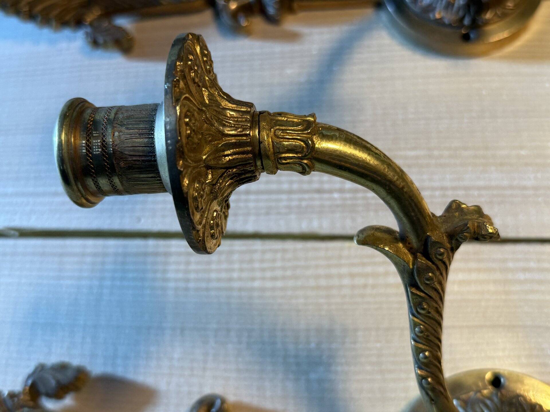 Paire d'appliques en bronze de style Empire