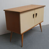 Dresser 1950