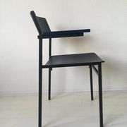 4 fauteuils empilables minimalistes en métal bleu et contreplaqué par Gijs van der Sluis