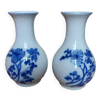 Small Japanese style vases