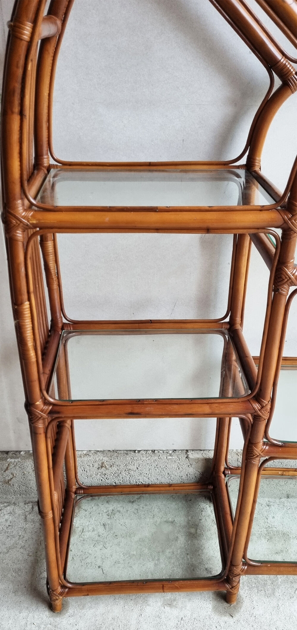 Bamboo rattan and glass shelf pier import 80s