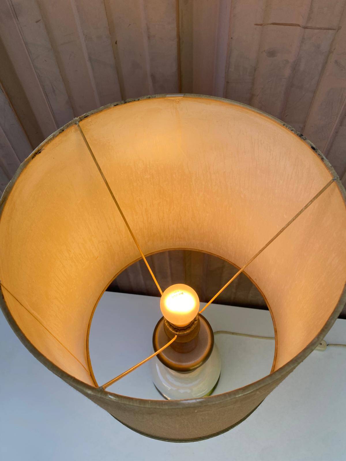 Vintage lamp in gold metal and white opal from the 1970s.