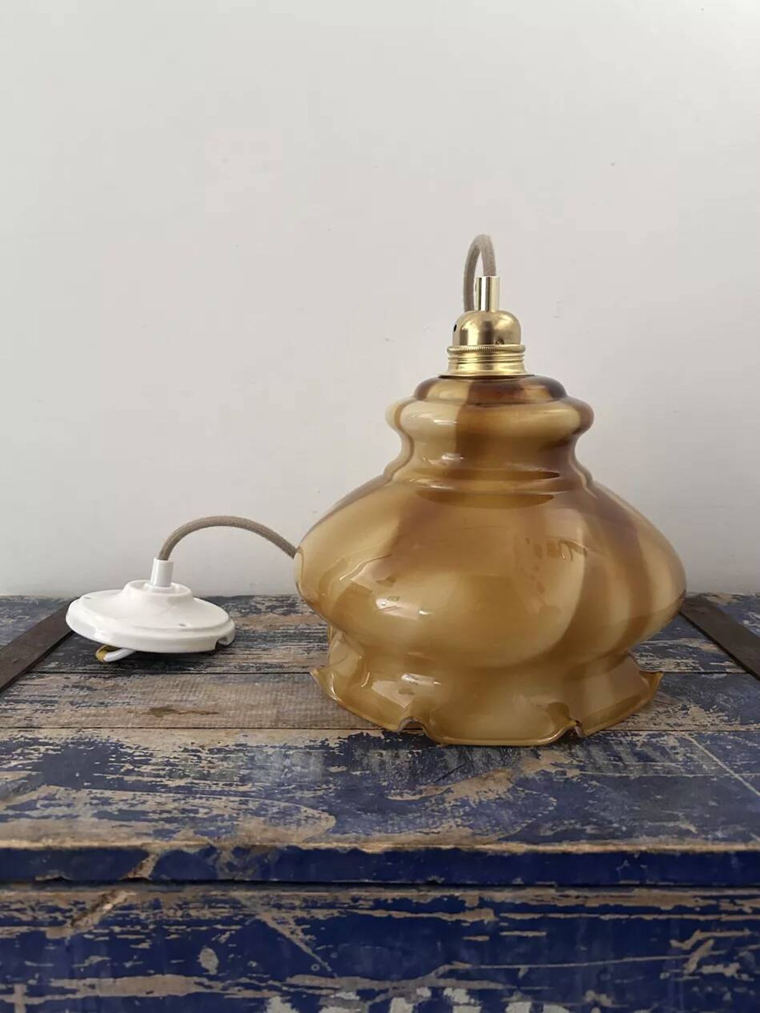 Suspension vintage en opaline marbrée