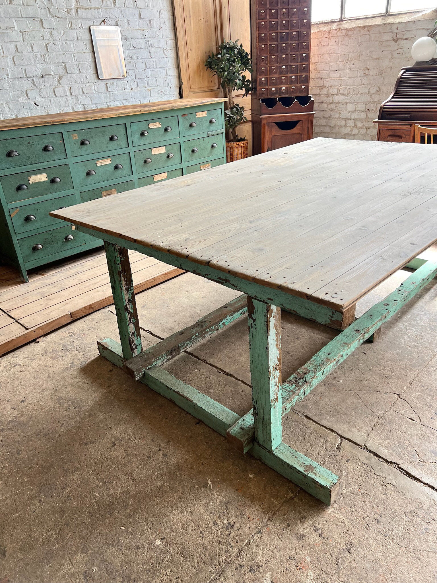 Old table / workshop island