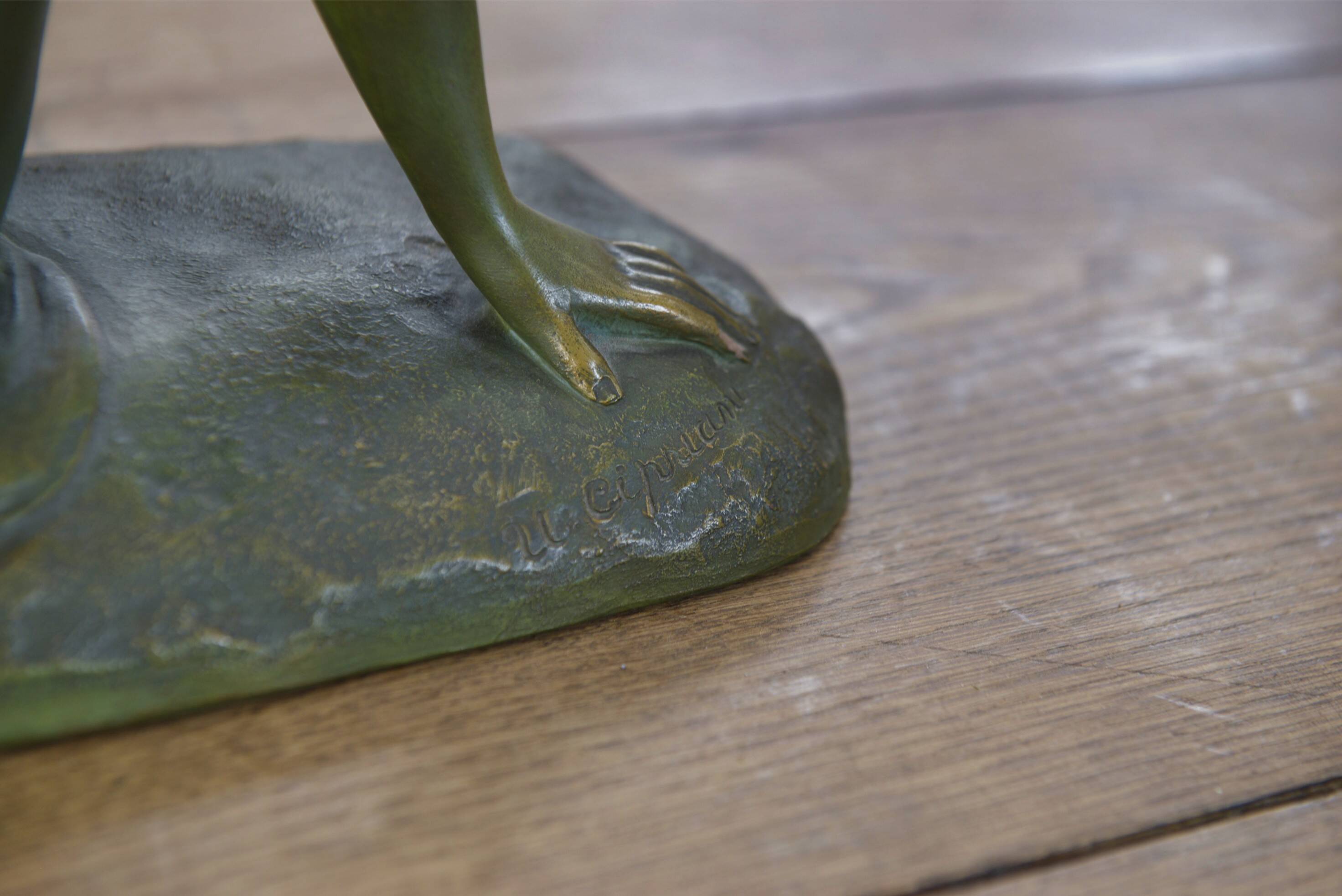 Sculpture en terre cuite patine bronze par Ugo Cipriani