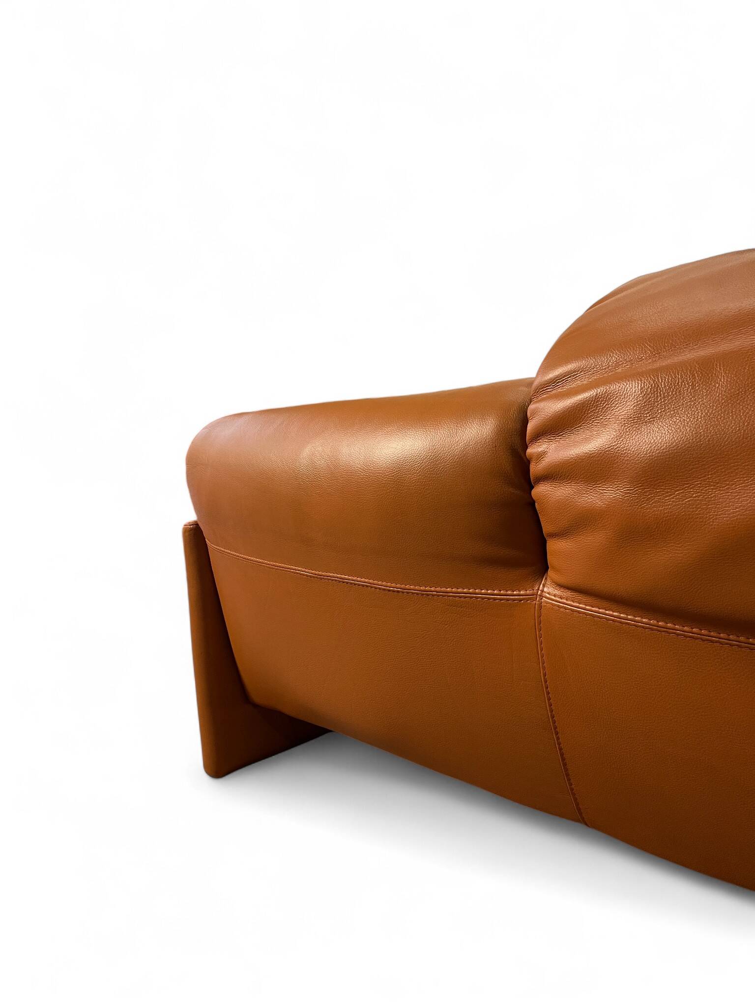 Maralunga Cassina style sofa in tan leather