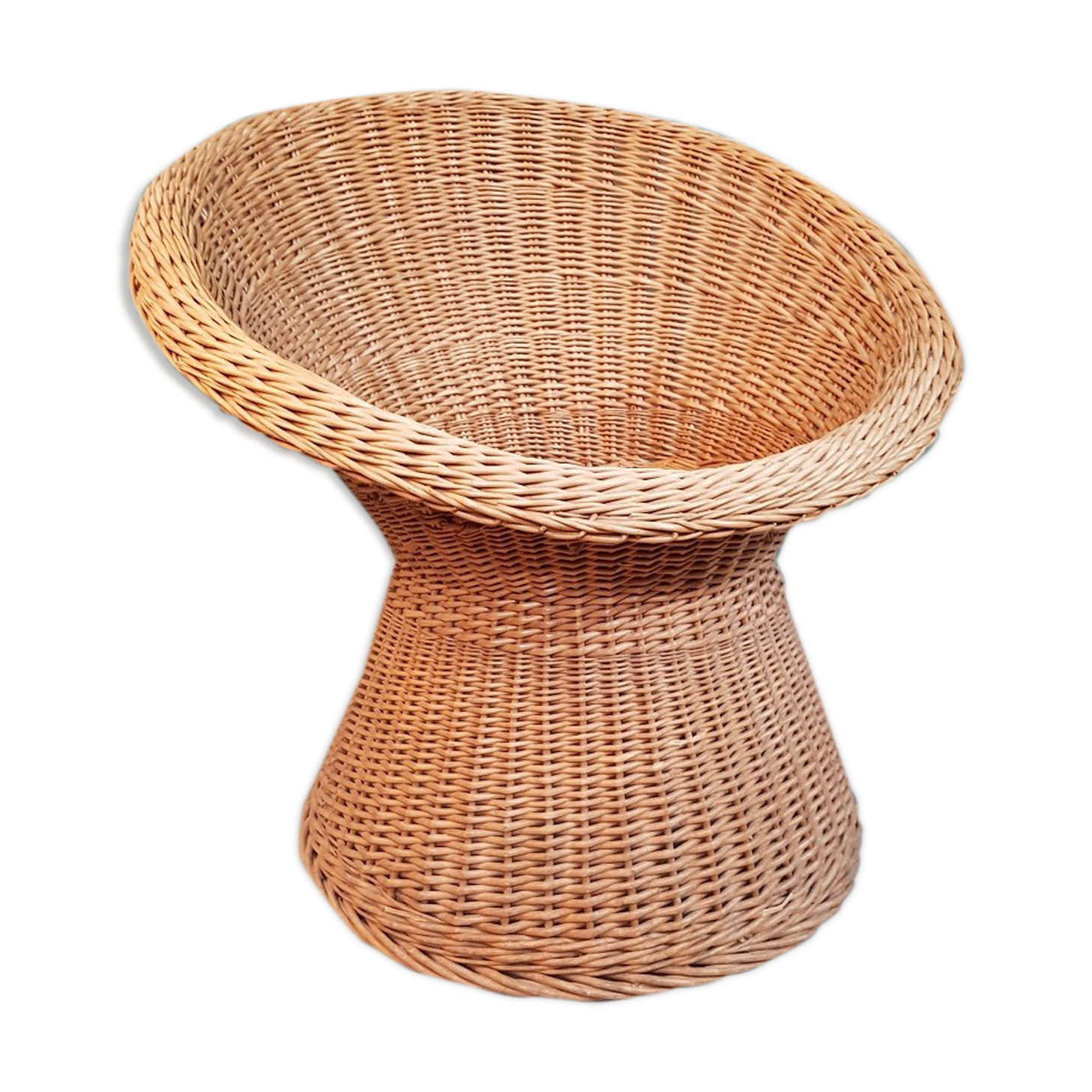 Vintage wicker chair egon