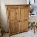 Wooden cabinet cuttery