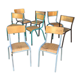 Lot de 8 chaises d’école dépareillées vintage