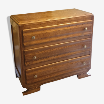 Oak chest of drawers