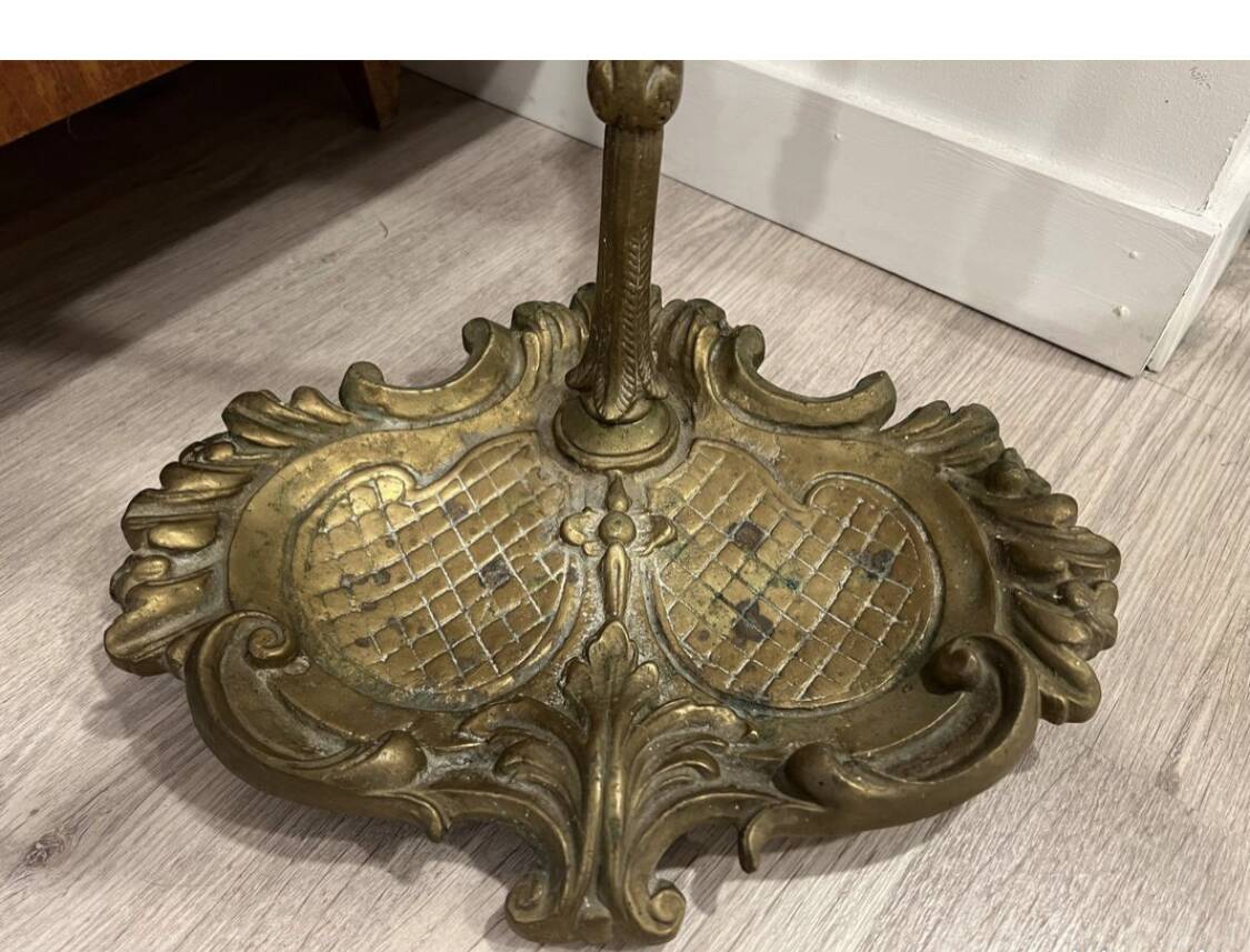 Necessary fireplace set in brass or bronze