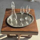 Large oval engraved platter in silver-plated metal 34x45.