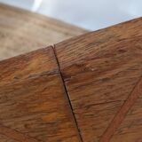 Danish oak worker
