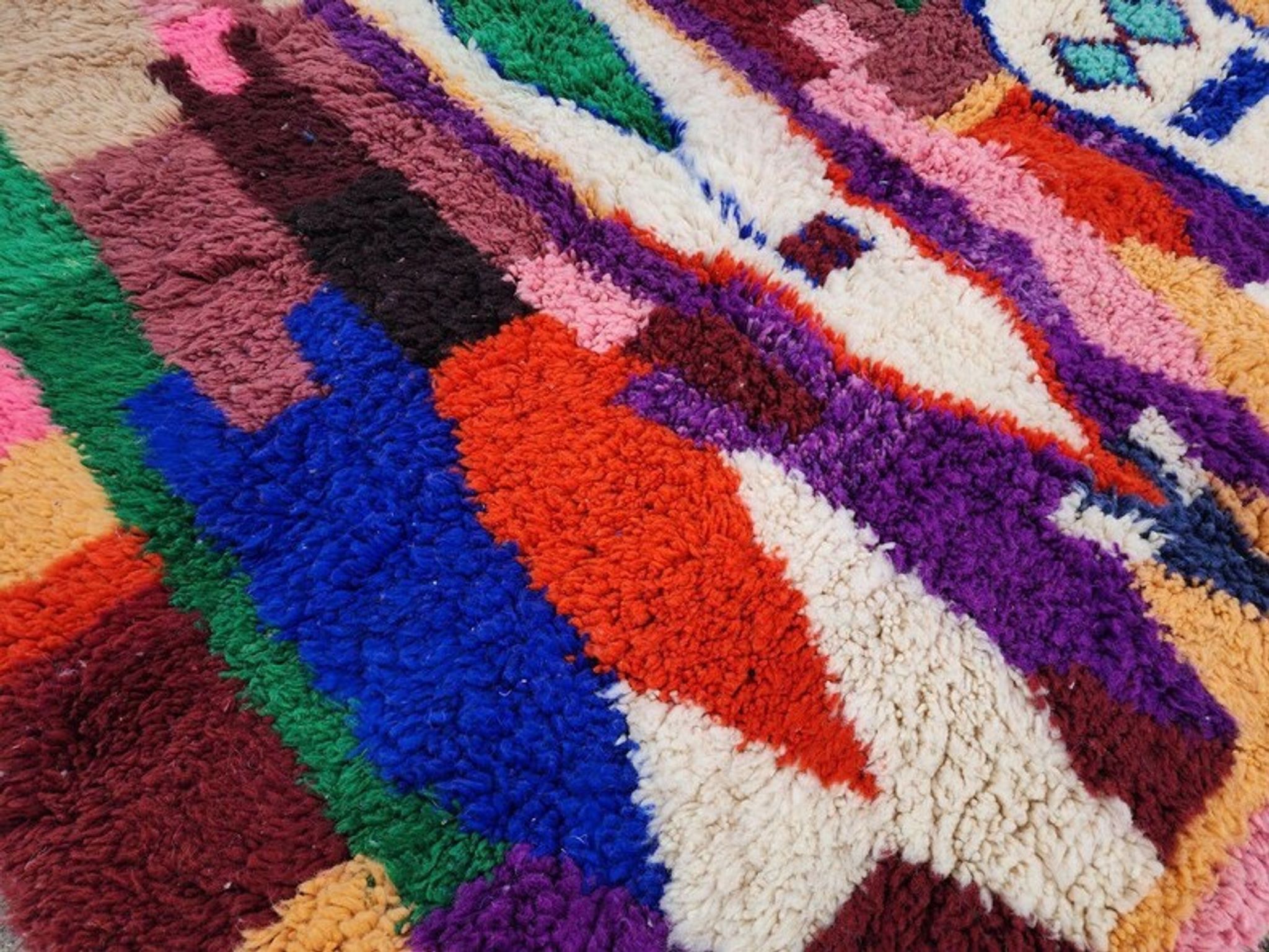 Grand tapis berbère marocain multicolore 350x200 cm – motifs géométriques