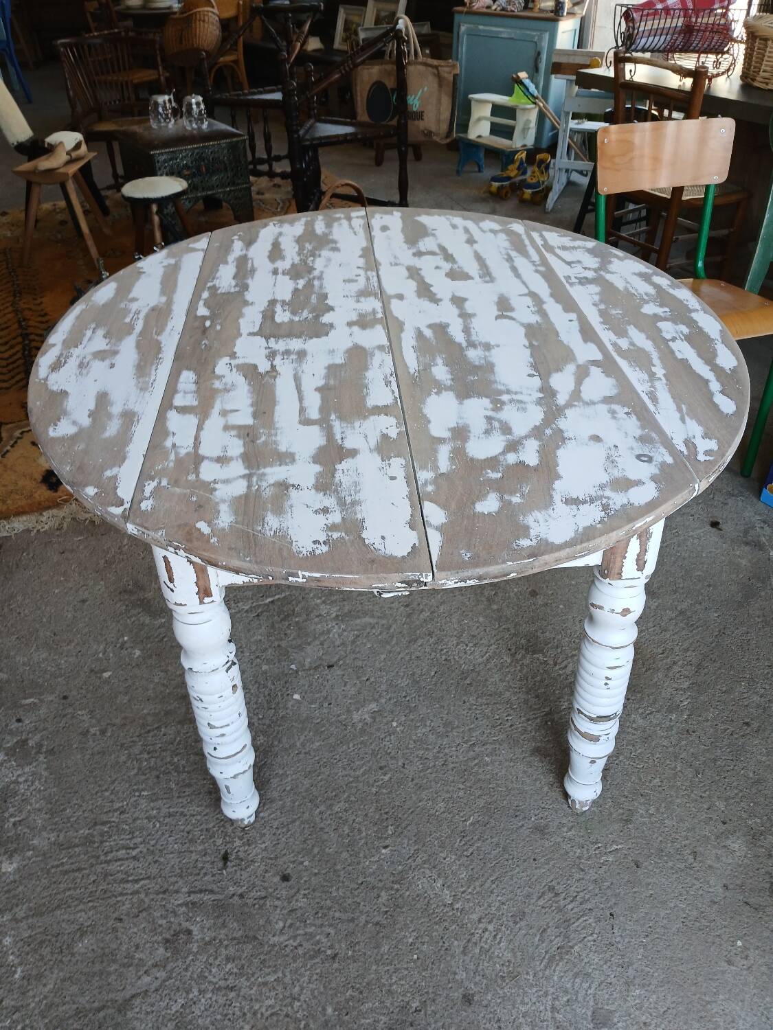 Table ovale vintage à rabats