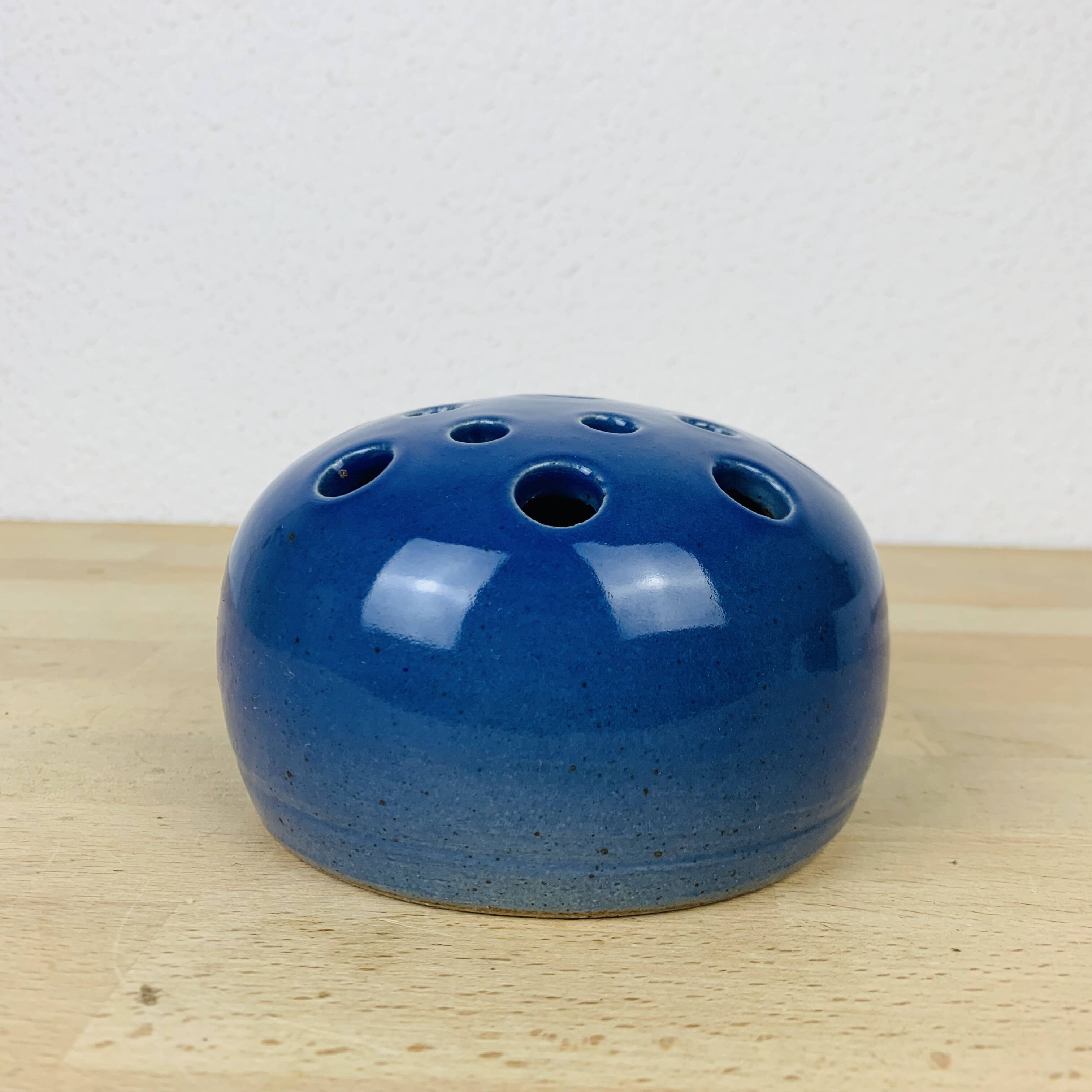 Vase boule pique fleurs céramique, bleu