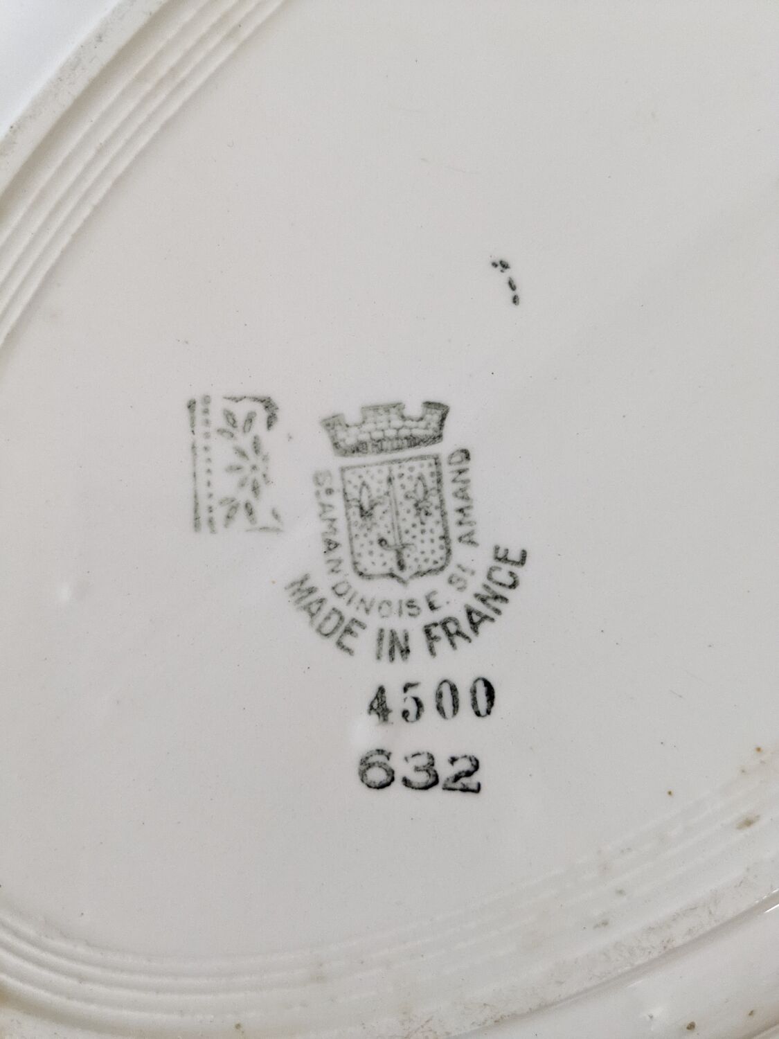 Oval dish saint amand